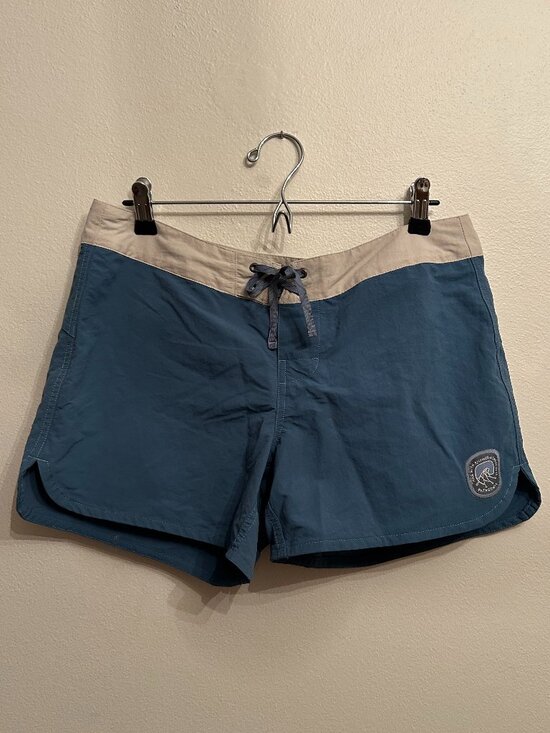 Patagonia Pants - Patagonia Women's Board Shorts Size 10
